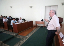 В Таджикистане запустили учебную программу в области анализа госполитики